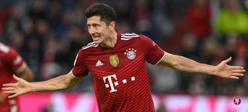 开云娱乐-莱万多夫斯基在IG比赛中精彩发挥，势不可挡引发热议！